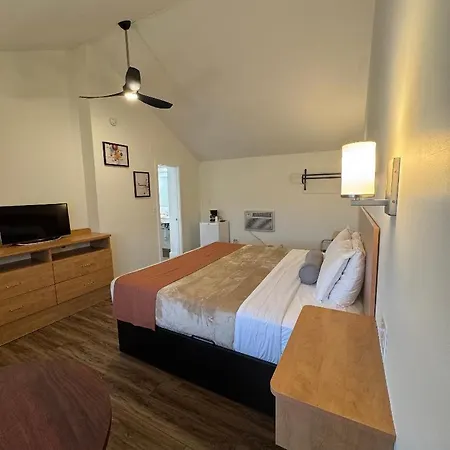 Studio Motel Of Lake George Exterior foto